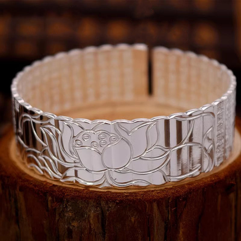 สร้อยข้อมือดอกบัวแวววาวสำหรับแ - Wedding Sutra บทวิจารณ์และราคา